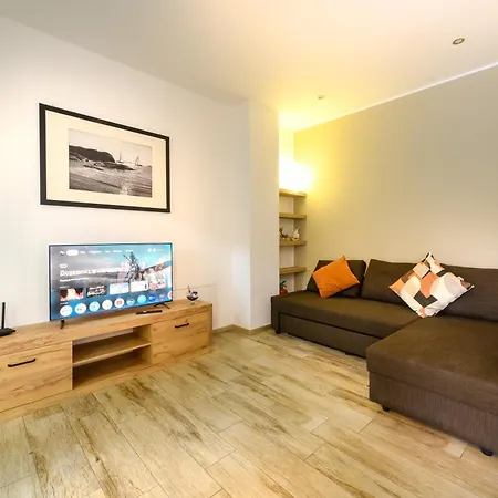 Casa Lina * تيرانو
